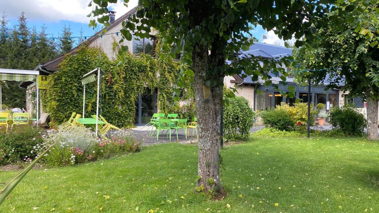 Logis Auberge Du Barrez Mur-de-Barrez Esterno foto